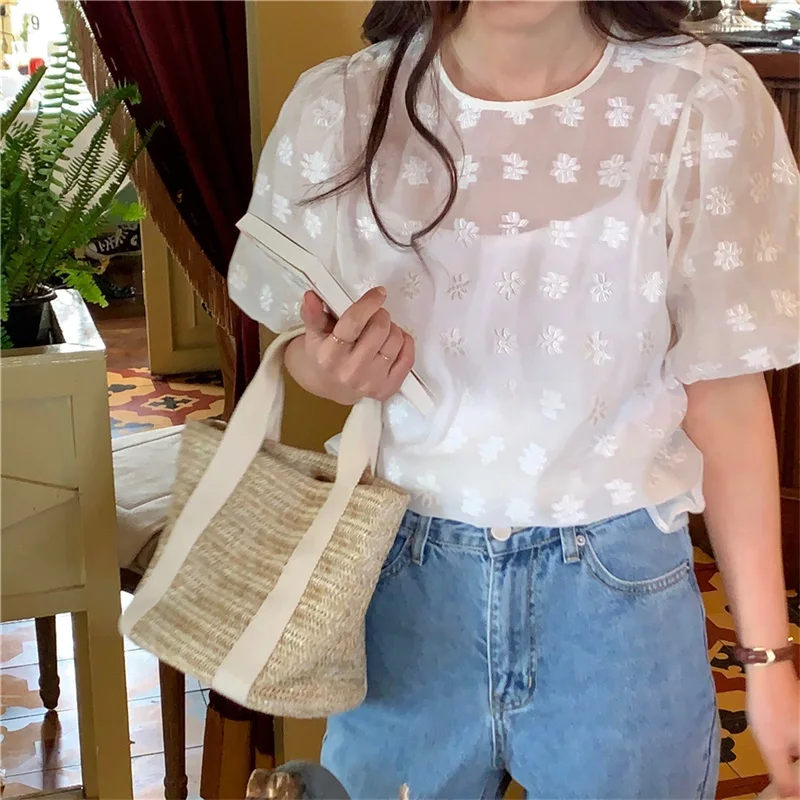 

Women Shirt 2021 Summer Korean Kawaii Chic Gentle Blouse 3D Embroidered Flowers Puff Sleeve Blusas See-through with Sling Tops