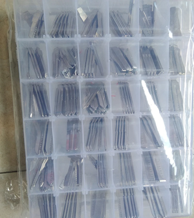 Заготовка ключа для автомобиля складной инструмент слесарного типа полотно