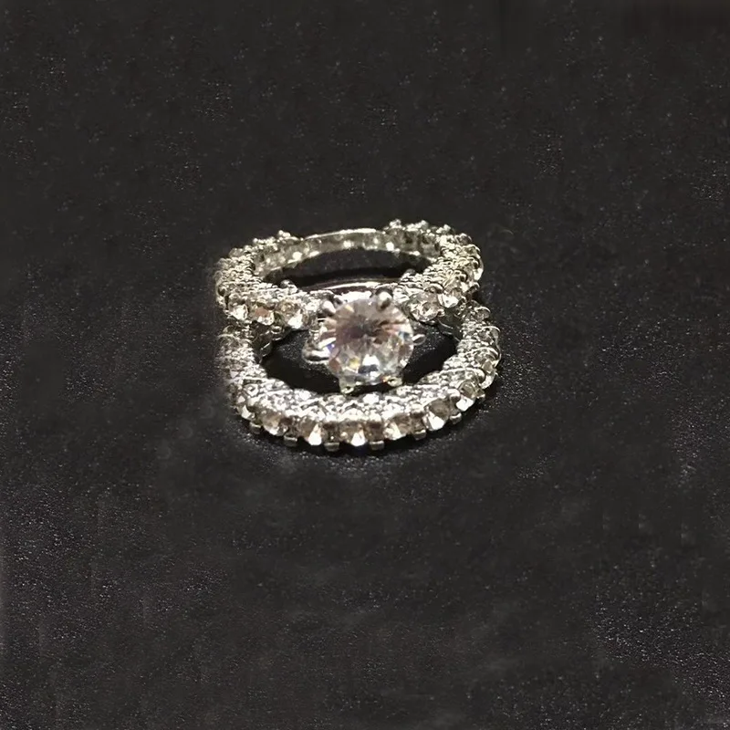 Комплект из 2 предметов Длинные круглые кольца с инкрустацией 6 когтей Свадебный