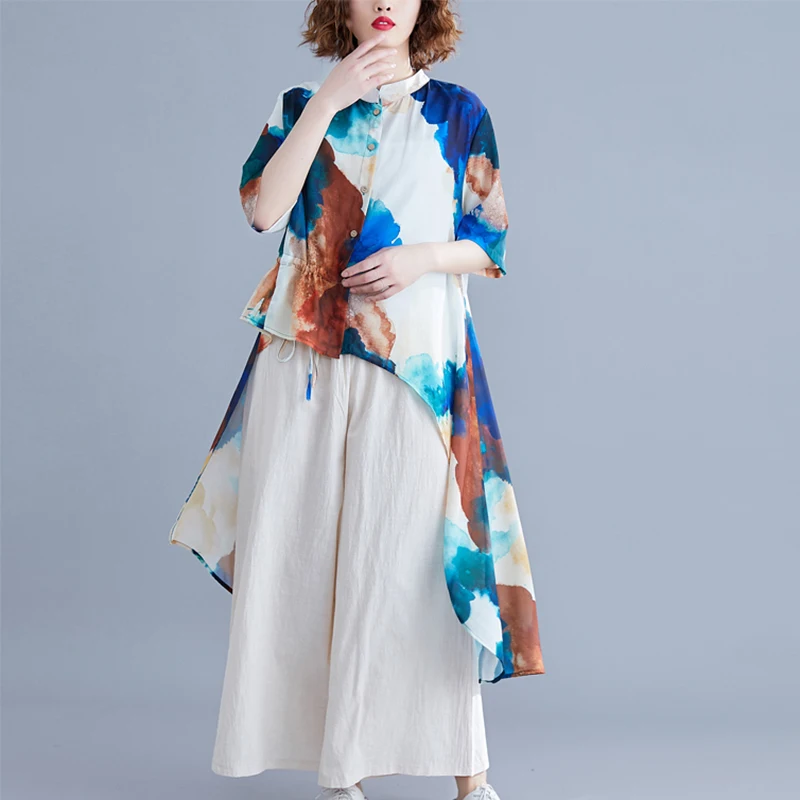 Женский костюм из двух предметов Асимметричная футболка с воротником-стойкой и