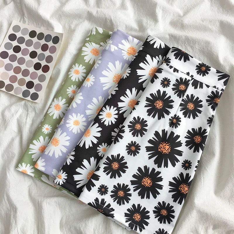 

2021 new product fresh little daisy short skirt summer new style thin and versatile high waist A-line skirt