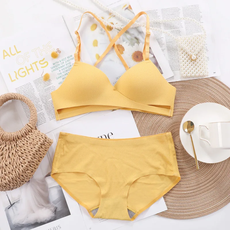 Женский бесшовный бюстгальтер Roseheart желтый слитный без косточек с вырезами и