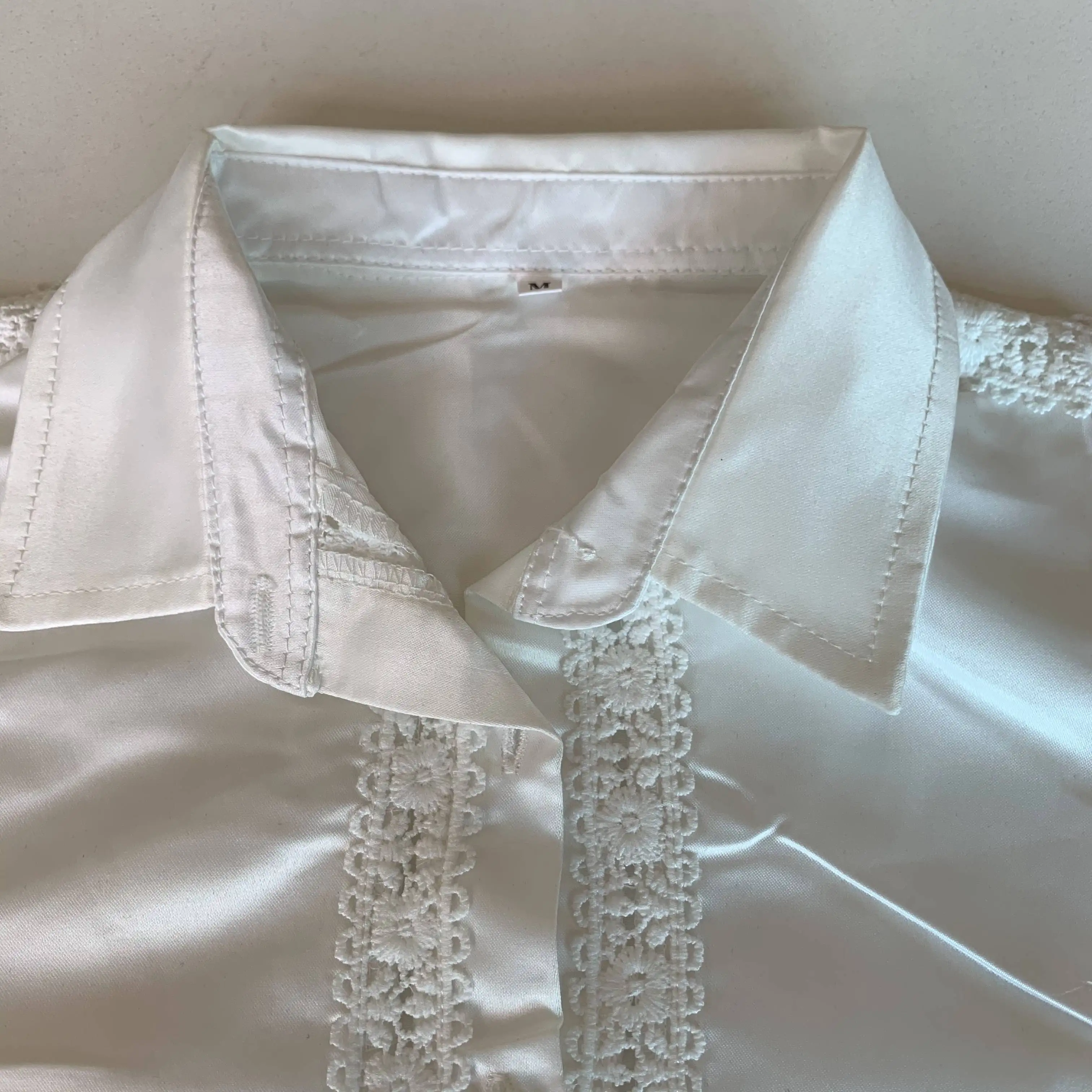 Женское ажурное кружевное платье рубашка элегантное белое офисное макси с