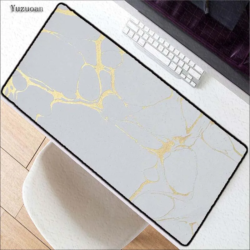 Yuzuoan 900x400 черный Противоскользящий коврик с запирающимися краями для стола