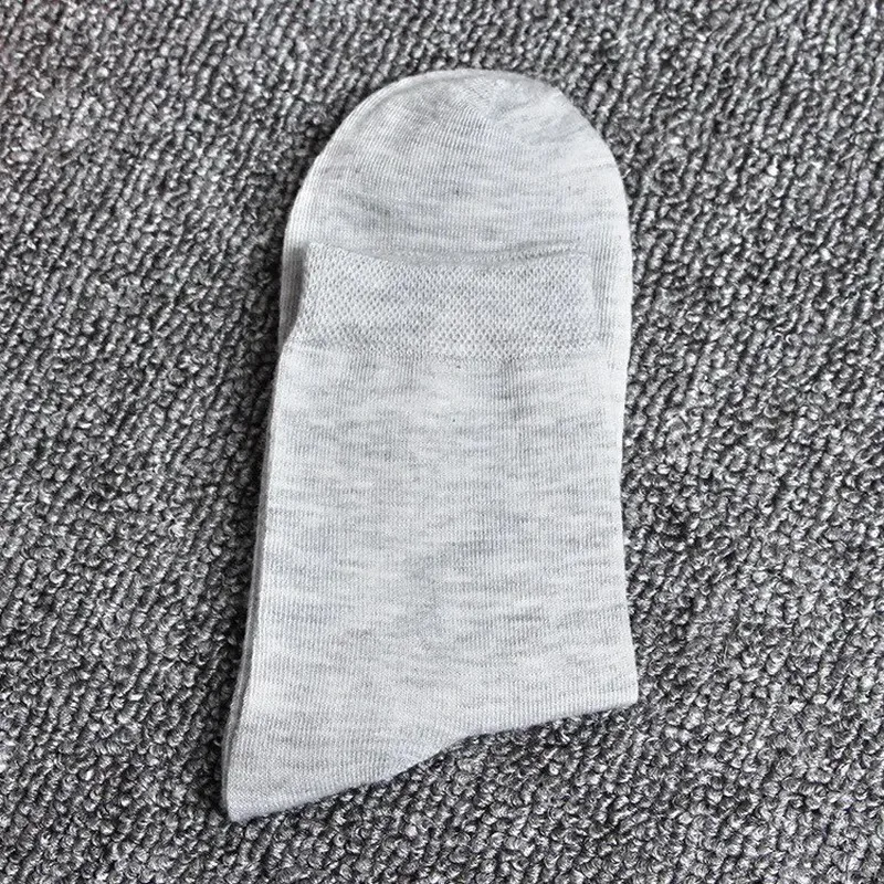 

Clearance Sale High Quality Men's Socks Casual Solid Black White Gray Long Socks Summer Breathable Business Male Crew Socks Gift