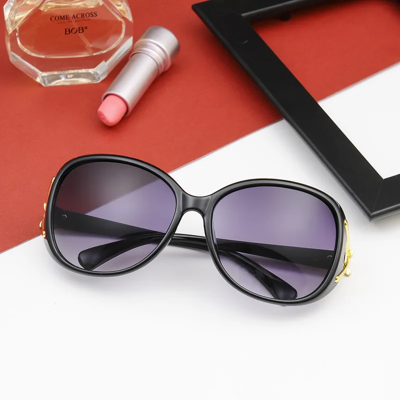 

2021 new gradient sunglasses Fashion Women's Sunglasses irregular sliced glasses