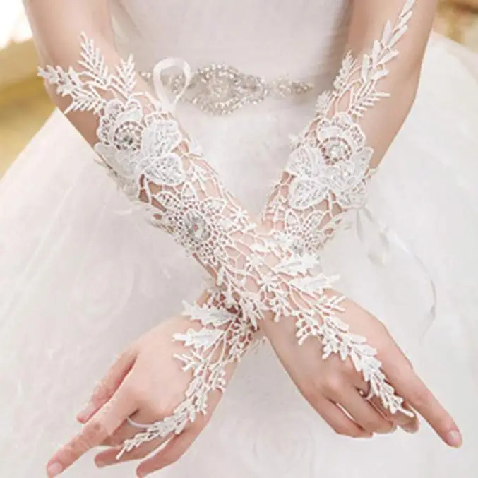 

2021 1pair High Quality Fashion Sexy Guantes Bridal Gloves With Nice Beadings Dinner Gloves Wedding Gloves