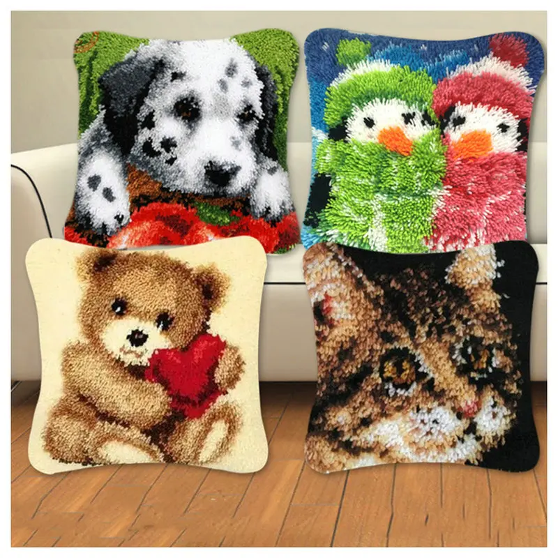 Russian: Набор для рукоделия "25 стилей животных с замком-крючком, вышитый шерстью, подушечка для игл и крючка, сделай сам".