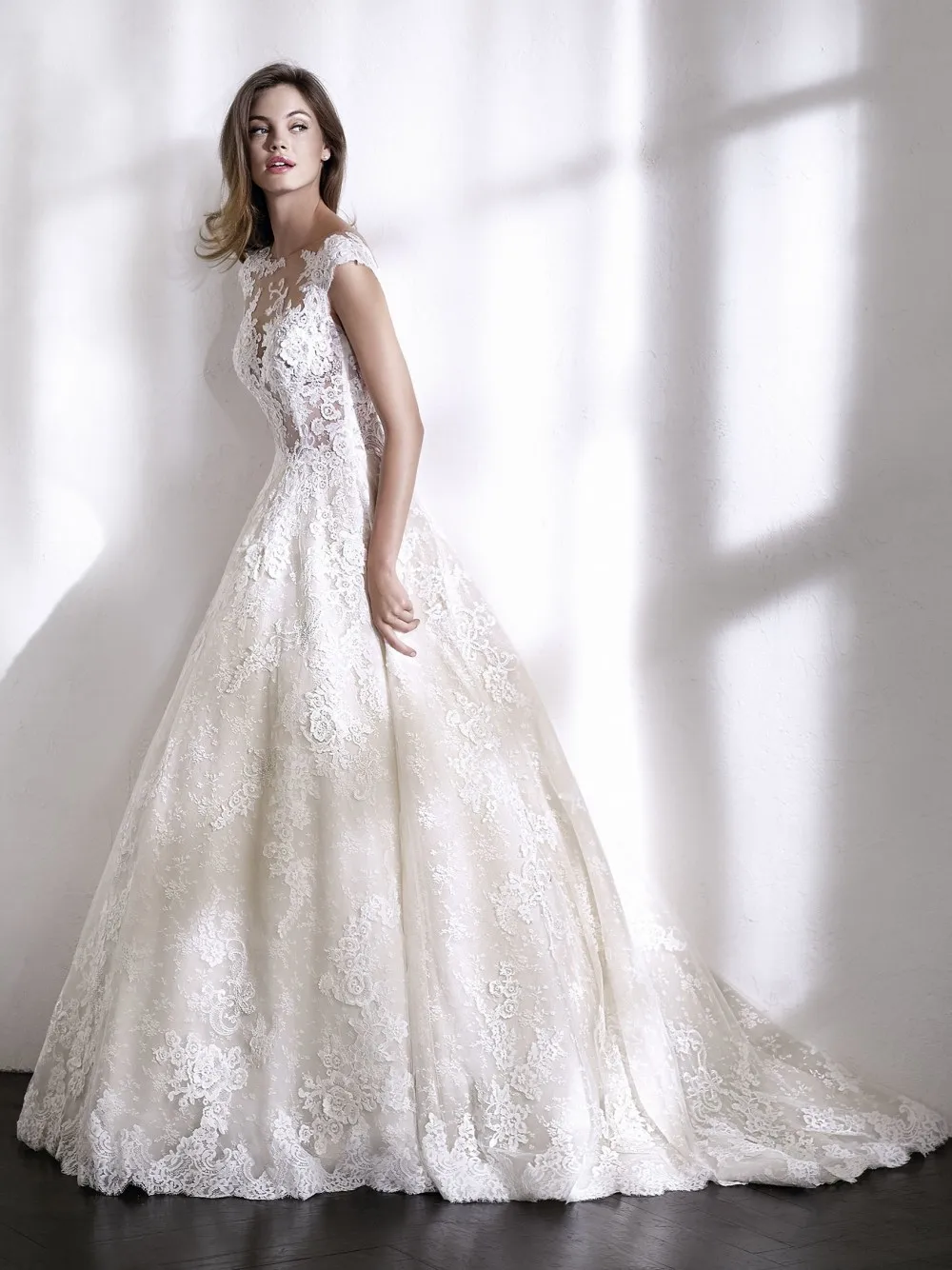 

Modest vestido de novia Custom Made Wedding Dress Sheer Neck Lace Applique Bridal Gowns robe de soirée de mariage