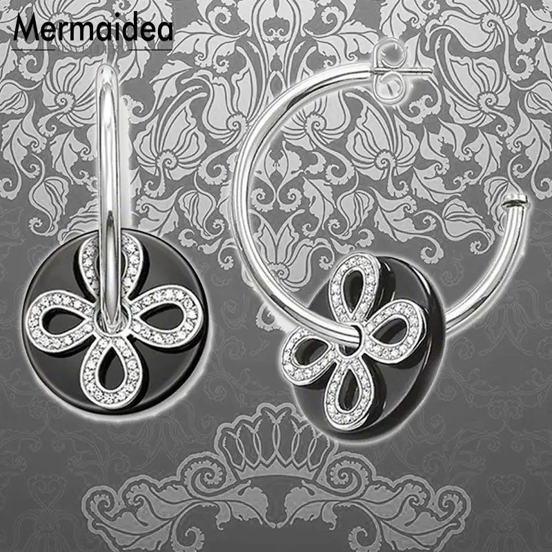 Черные серьги кольца с сердечком и креольным шарниром модные ювелирные изделия