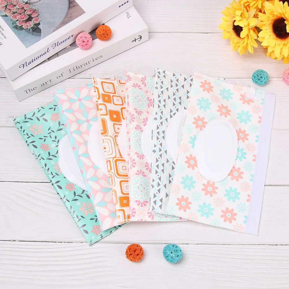 Fashion Cute Flip Cover Wet Wipes Bag Useful Snap-Strap Cosmetic Pouch Tissue Box Carrying Case Baby Product Stroller Accessory | Мать и
