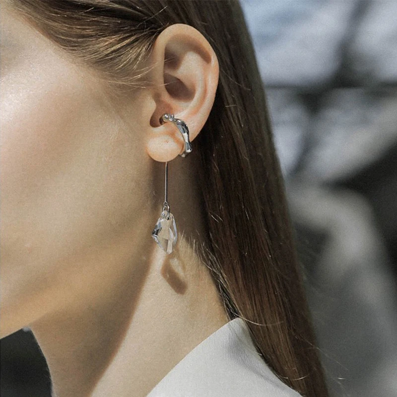 

Crystal Statement Clip Earrings Women Jewelry Punk Party Runway T Show Classic Gothic Korean Japan INS Hiphop Top Fancy