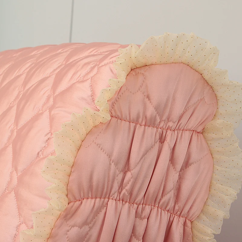 Скандинавском стиле последняя тонкого сукна низ кровать была покрыта принцессы