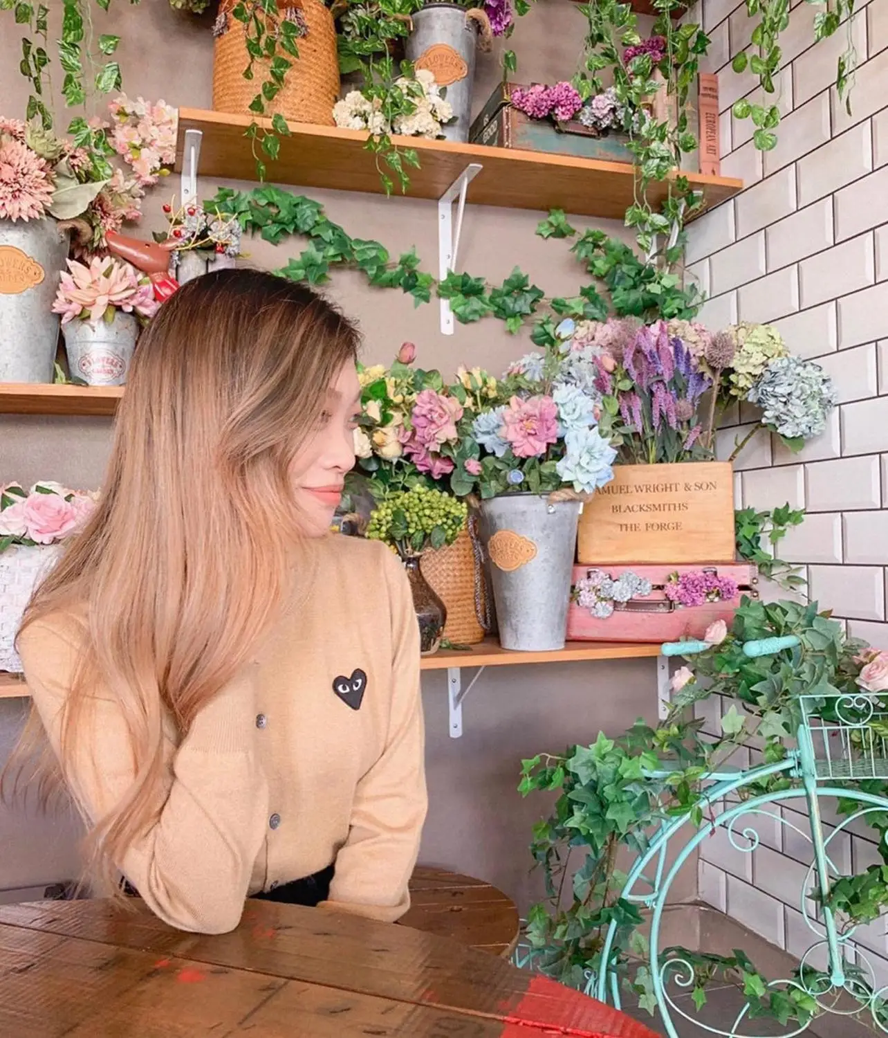 Модный дизайнерский кардиган из мериносовой шерсти с аппликацией в виде сердца