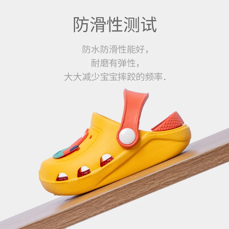 2020 детская обувь с дырками Летние Нескользящие тапочки мягкой подошвой для
