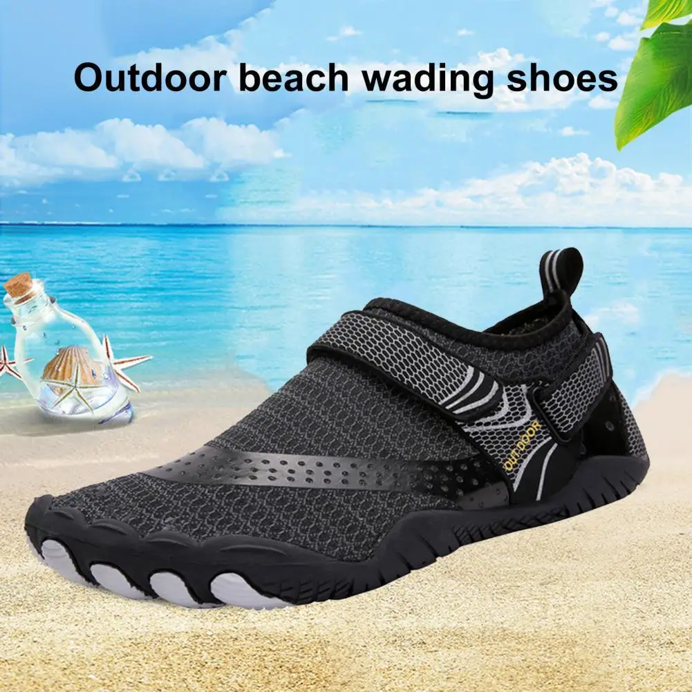 

Men Breathable Upstream Shoes Magic Sticker Swimming Beach Sneakers for Summer Swimming Beach Sneakers