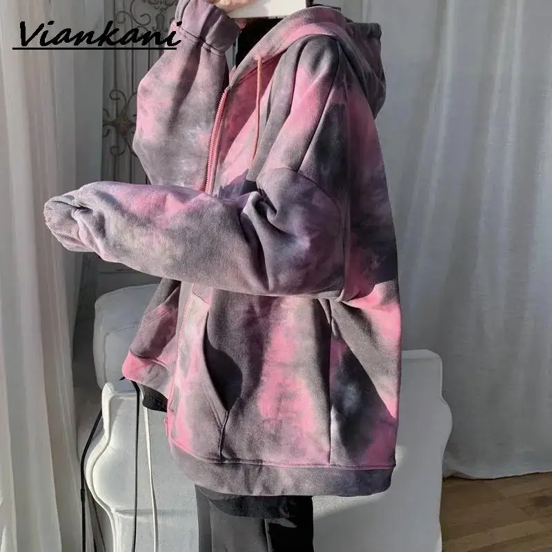 

Куртка Парная женская оверсайз с капюшоном и круглым вырезом