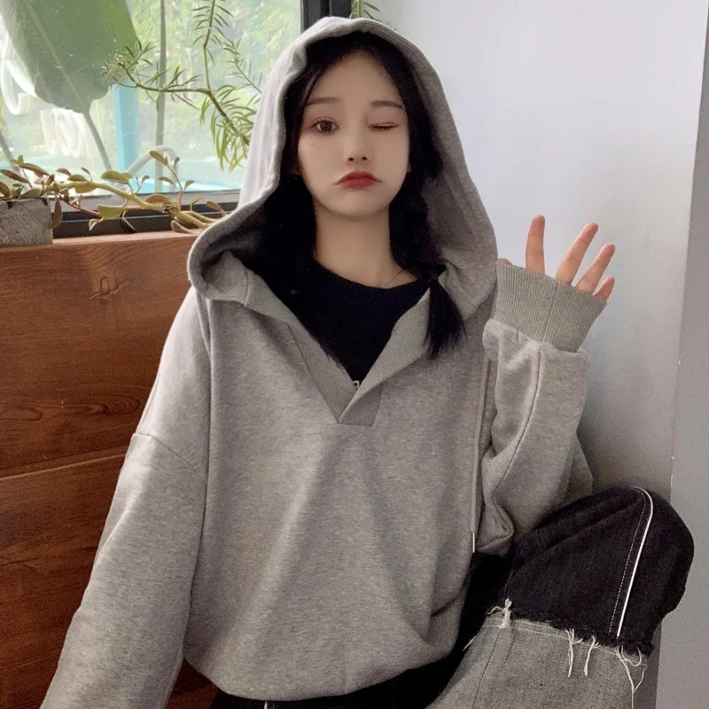 

Real Shot Sweater Women's Autumn Loose Thin Design Sense
