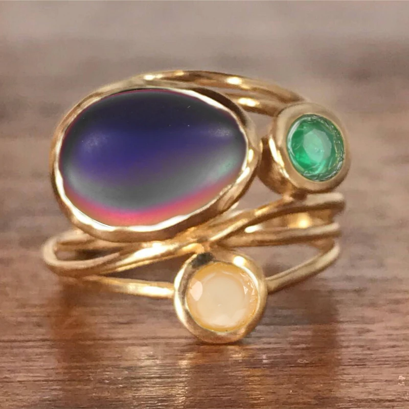 Романтические полудрагоценные кольца с лунным камнем для женщин желтого золота