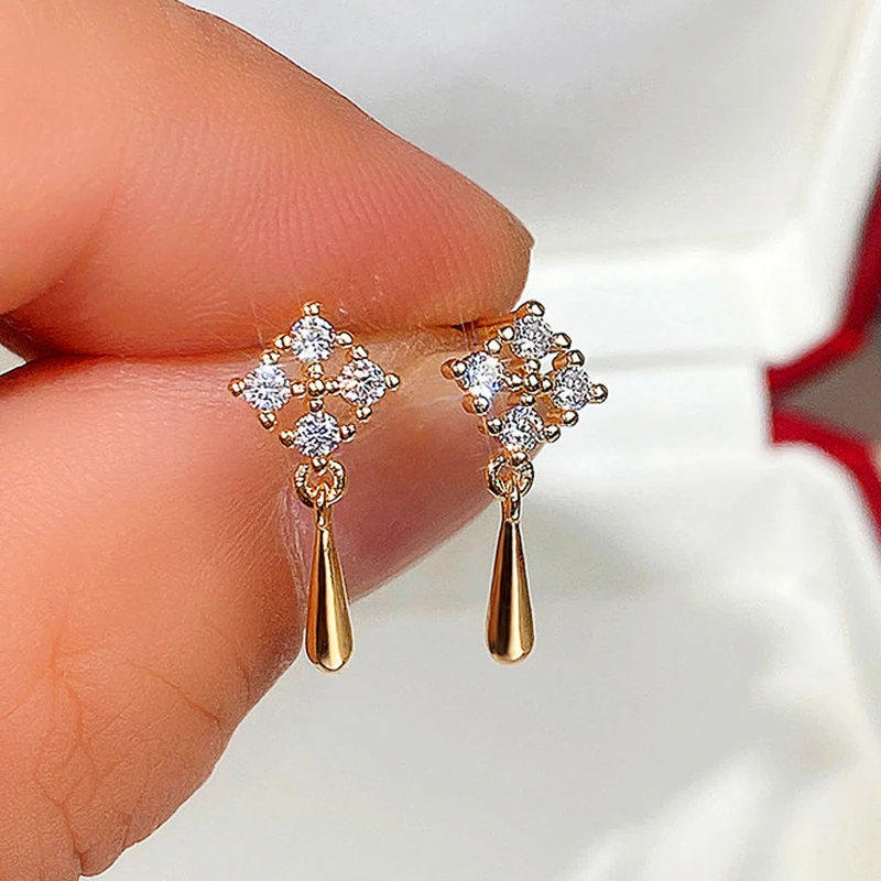 

Huitan Exquisite Bridal Wedding Earrings with Dazzling Cubic Zirconia Simple Stylish Women's Dangle Earrings Statement Jewelry