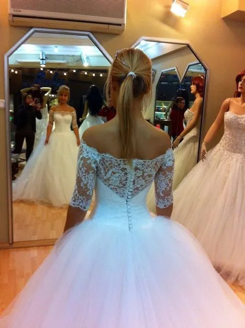 

2014 Glamorous Off the Shoulder Lace Half Sleeve Puffy Wedding Gown