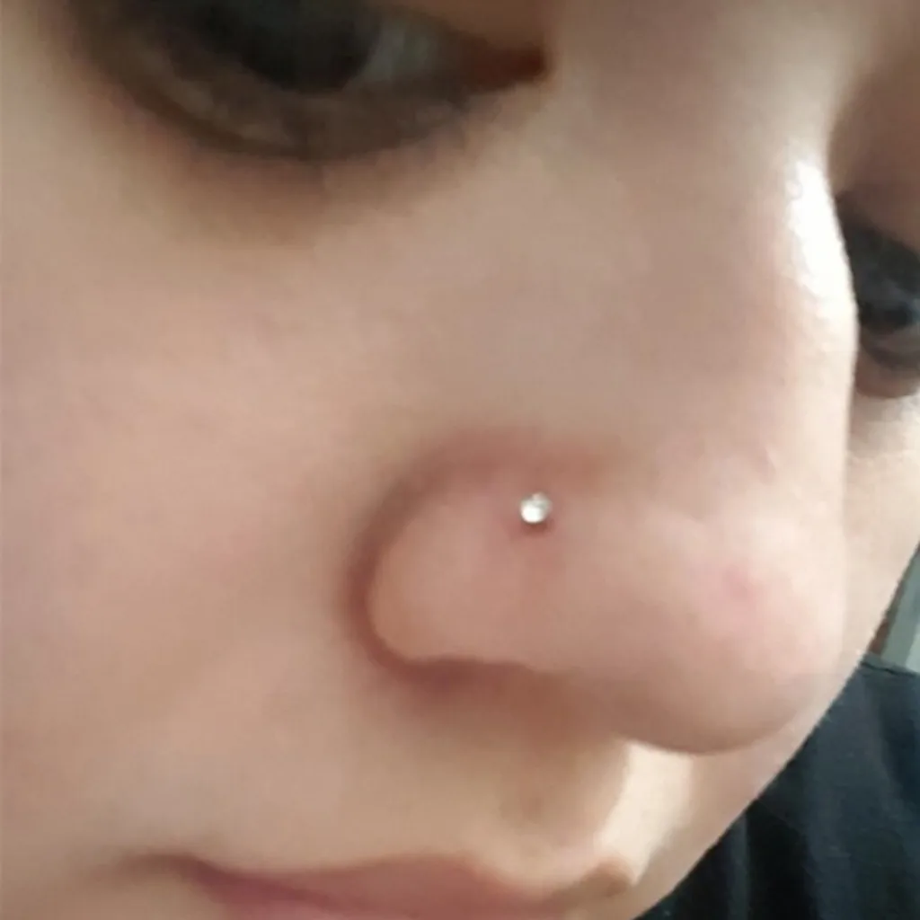 OutTop Disposable No Pain Safe Sterile Ear Stud Piercing Gun Kit Nose Tool Build In Steel Earring Star | Красота и здоровье