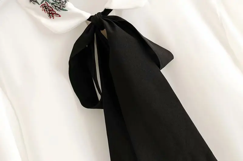 

Blouses Woman 2019 Lapel Beaded Embroidery Contrast Shirt Women Blouse Women Modis Camisa Femenina Womens Tops and Blouses