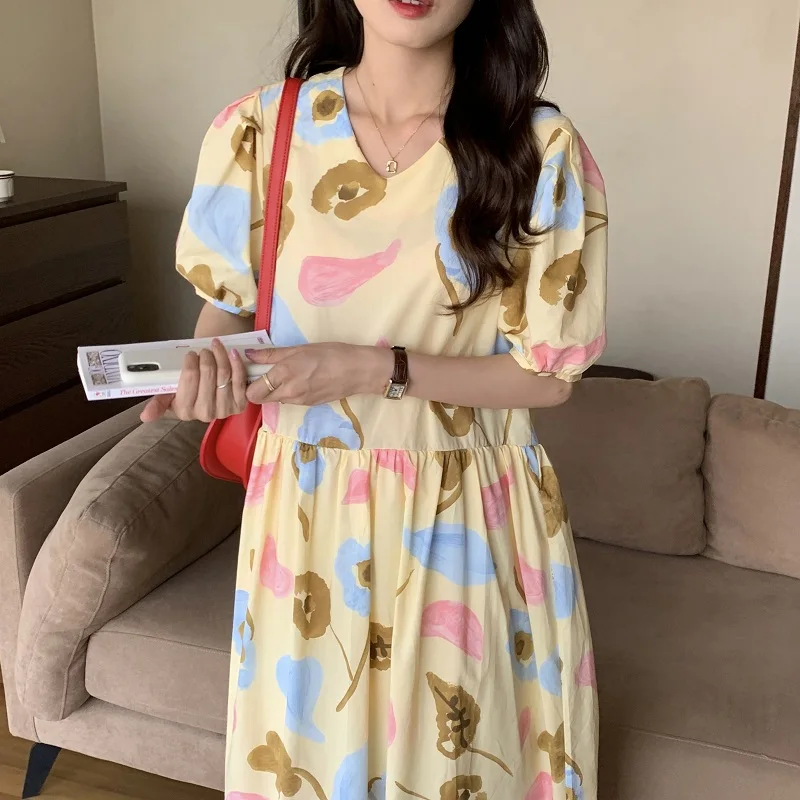 

Женское винтажное платье-трапеция, свободный праздничный длинный сарафан с V-образным вырезом, рукавами-фонариками, высокой талией и принто...