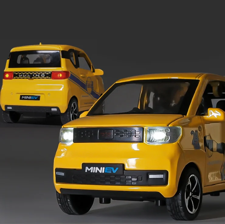 1:24 литая Миниатюрная модель автомобиля из сплава новинка WULING MINI EV металлическое