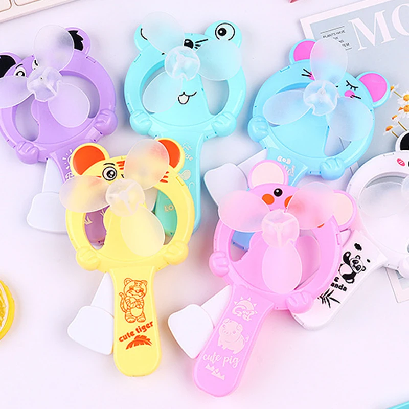 1 шт мини Портативный с рисунком медвежат ручной Давление вентилятор страницами