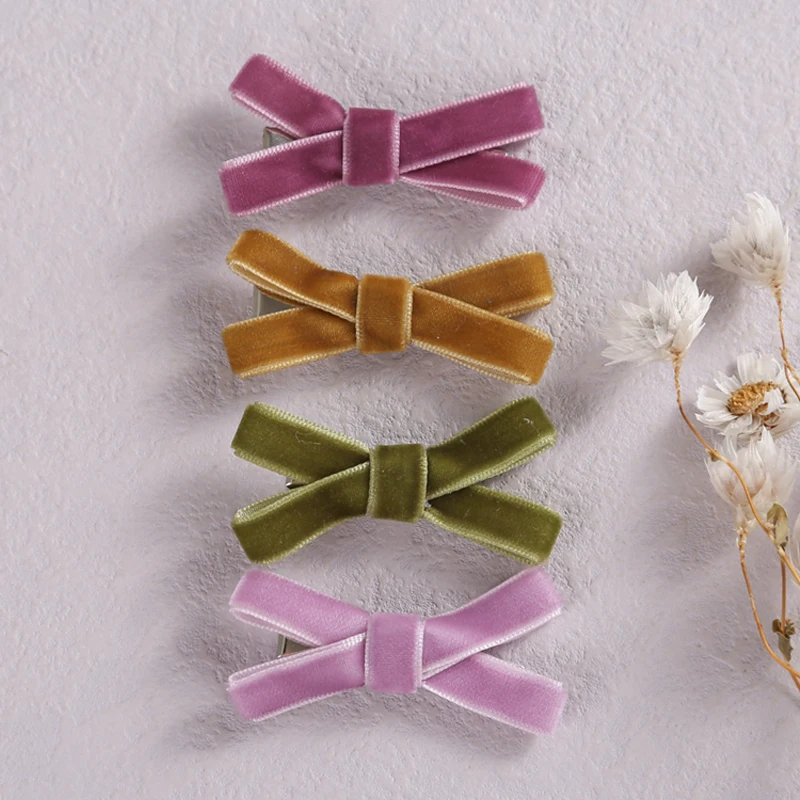 Baby Hair Clips Bows Pins For Girl Velvet Barrettes Children Kawaii Brooch Candy Hairclip Toddler Vintage Accessories Hairgrips