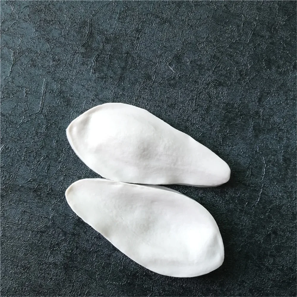 Полимерные формы имитируют силиконовую форму в виде лепестков магнолии