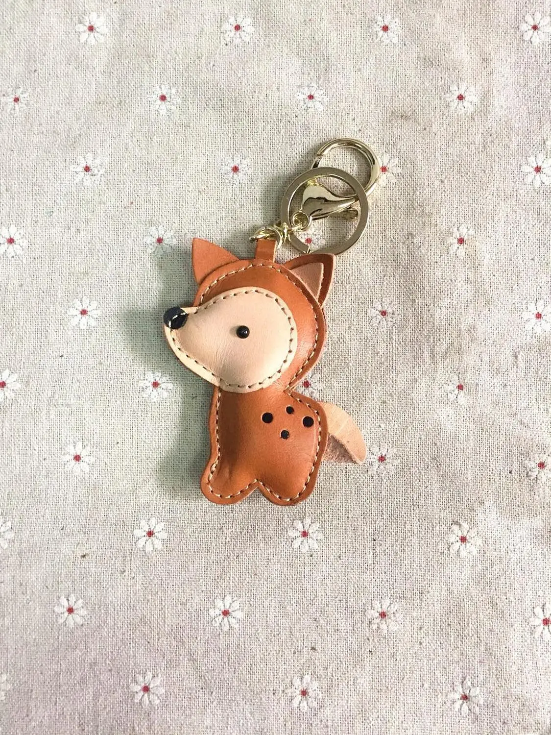 

Creative New Cartoon Squirrel Pendant Keychains With Top Layer Cowhide Pendant Multi-Color Optional Small Gift Key Ring