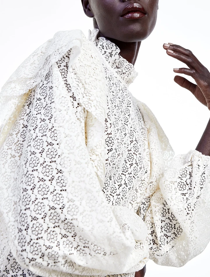 Женская Осенняя модная Стильная красивая эксклюзивная белая кружевная блузка