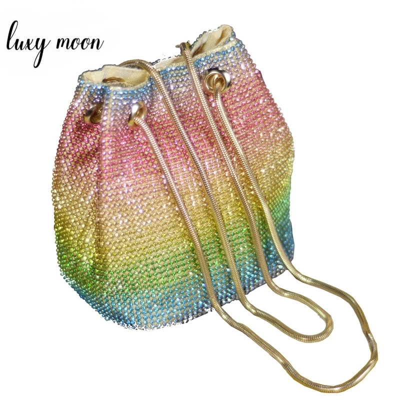 Роскошная женская сумка мешок с кристаллами Luxy Moon разноцветная бусинами новинка