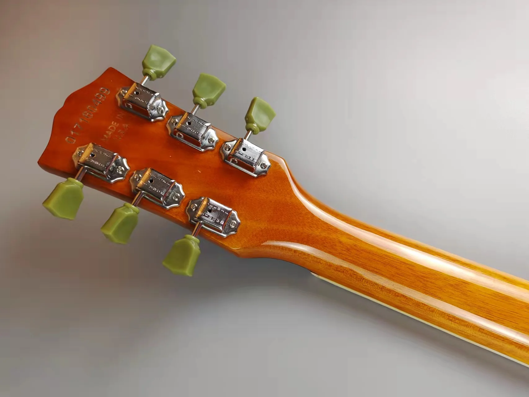 Электрическая гитара золотой блеск корпус из красного дерева фингерборд