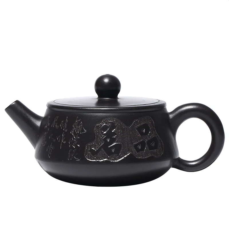 

Yixing raw ore black mud tea tasting by hand