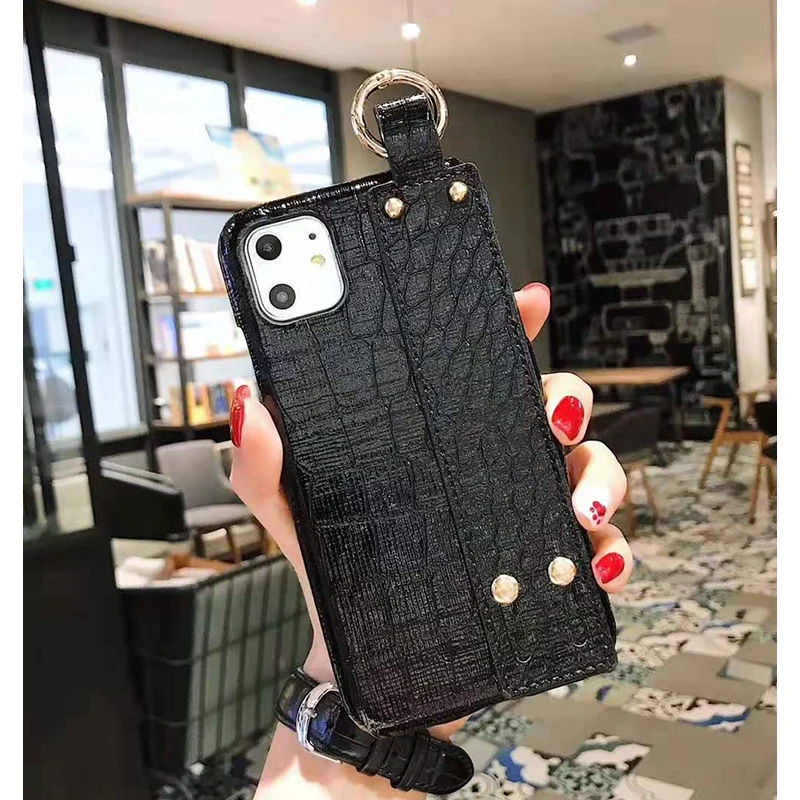 BKW Однотонный чехол с ремешком на запястье для iPhone XS Max, кожаный чехол, жесткая задняя крышка, Coque для iPhone 8 Plus, 6 S, 6, 7 Plus, X, XR, Fundas Capa - Цвет: BKW