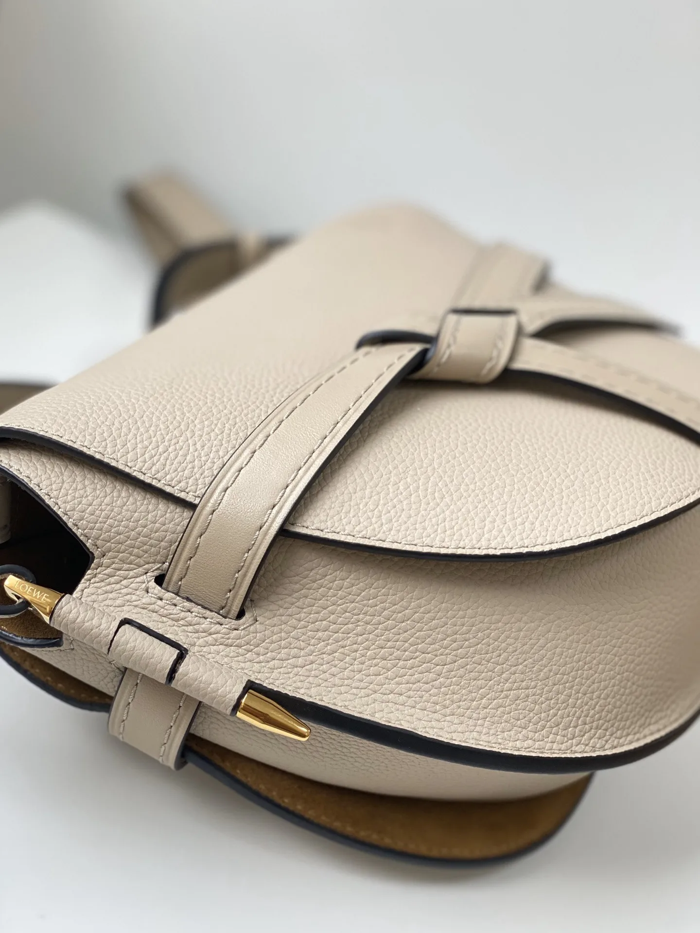 

Luxury Designer Brand Genuine Leather Casual Women Saddle Bag