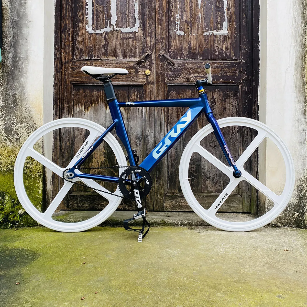 

Gray track bike Fixed Gear Bike single speed fixie Bike 48cm 52cm 700C Bicycle Magnesium Alloy Aluminum wheel alloy frame