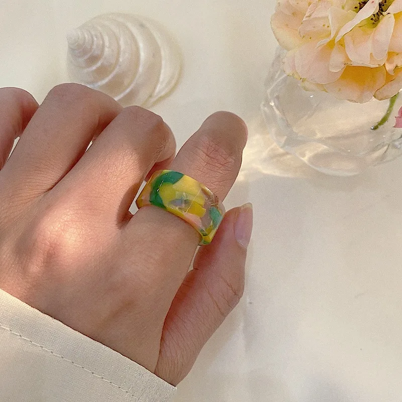 

1PC Korea Fashion Colorful Halo Dyeing Acrylic Resin Open Ring for Women Party Jewelry Gifts Vintage Finger Rings