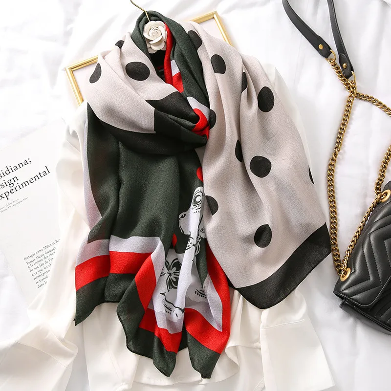New style Chinese Classic silk autumn and winter lady fashion beach Colour matching foulard shawl women print cotton scarf