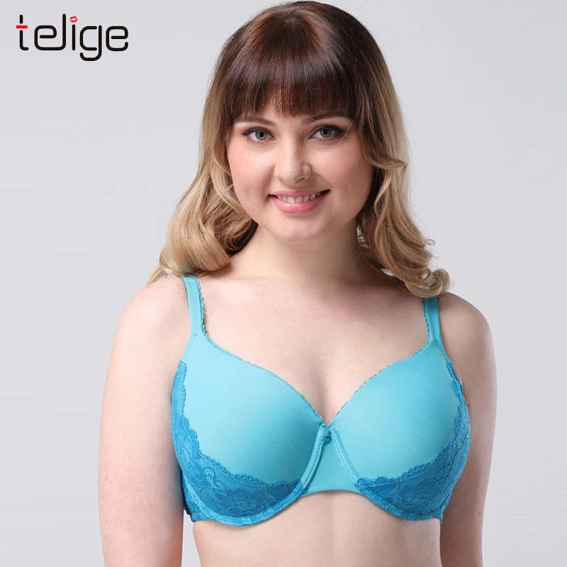 Бюстгальтер женский кружевной с чашками пуш ап и глубоким V образным