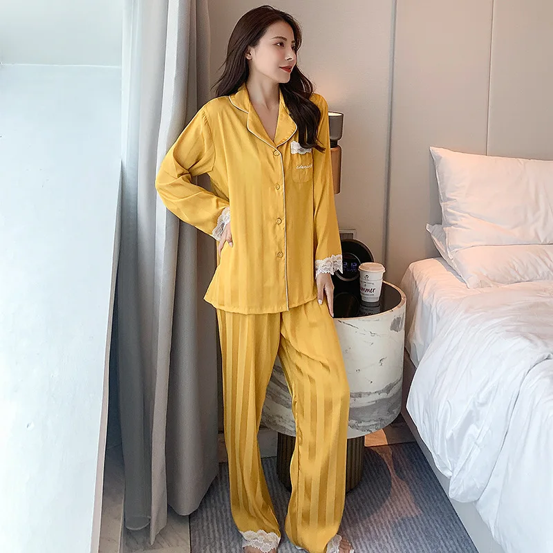 

Women's Sleep & Lounge