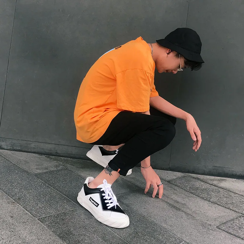 Кроссовки мужские из натуральной кожи на шнуровке в европейском стиле| |