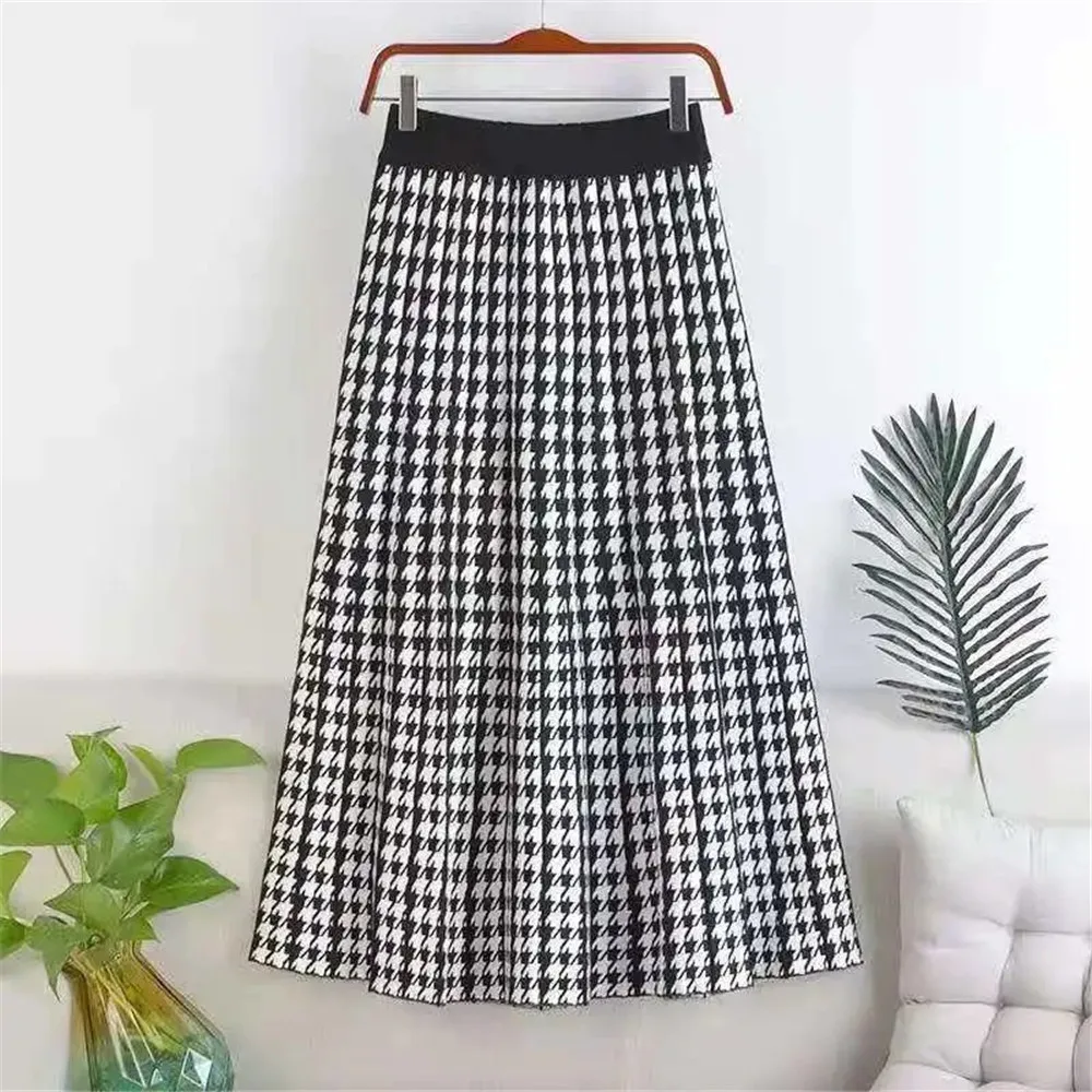 

Women Long Pleated Skirt Plaid Knitted Midi Skirt A-Line High Waist Elegant Black Skirt Spring Autumn Winter Faldas Femme Jupes