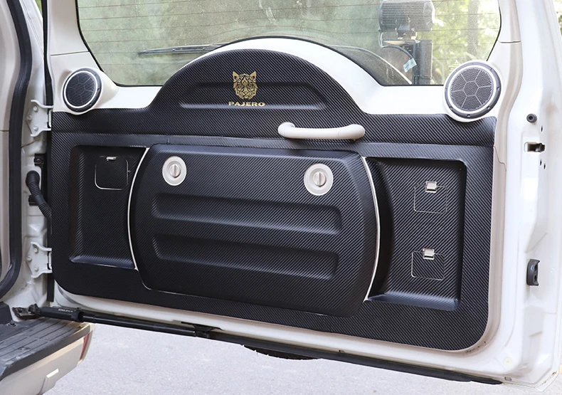 

Украшение для задней двери, наклейка из углеродного волокна для Mitsubishi Pajero V97 V93 V87, задняя дверь, противоударный коврик, автомобильные аксессуары