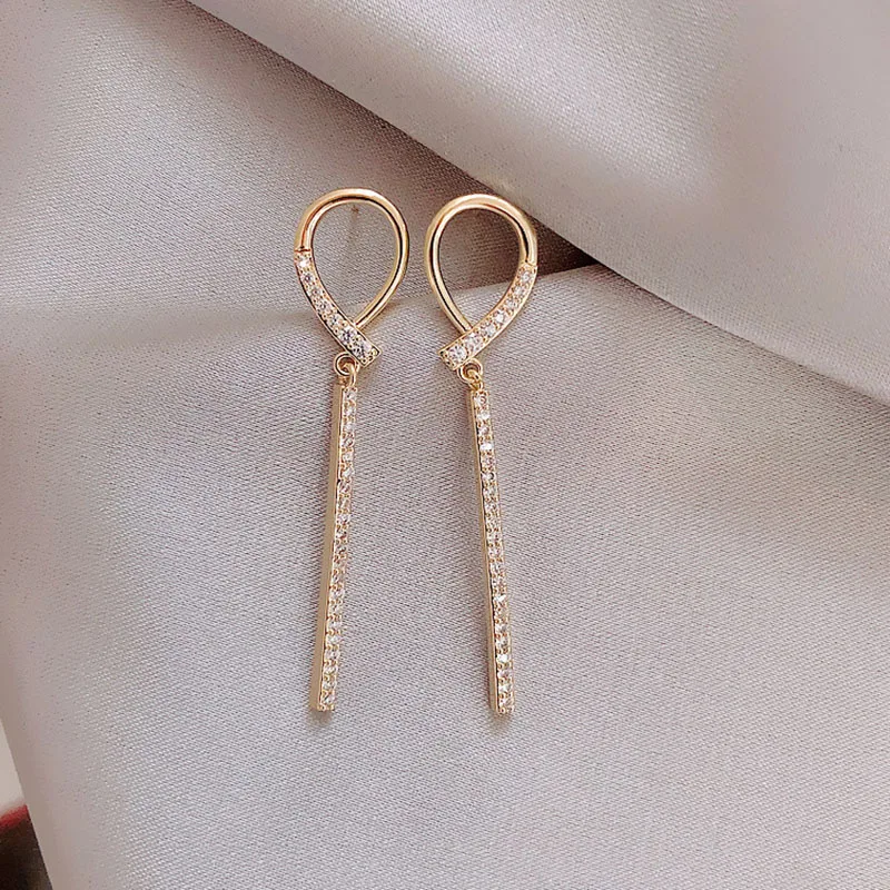 

USTAR Geometric Crystal Drop Earrings for Women female Gold Simple Dangle Earrings Accessories Party Jewelry Gifts