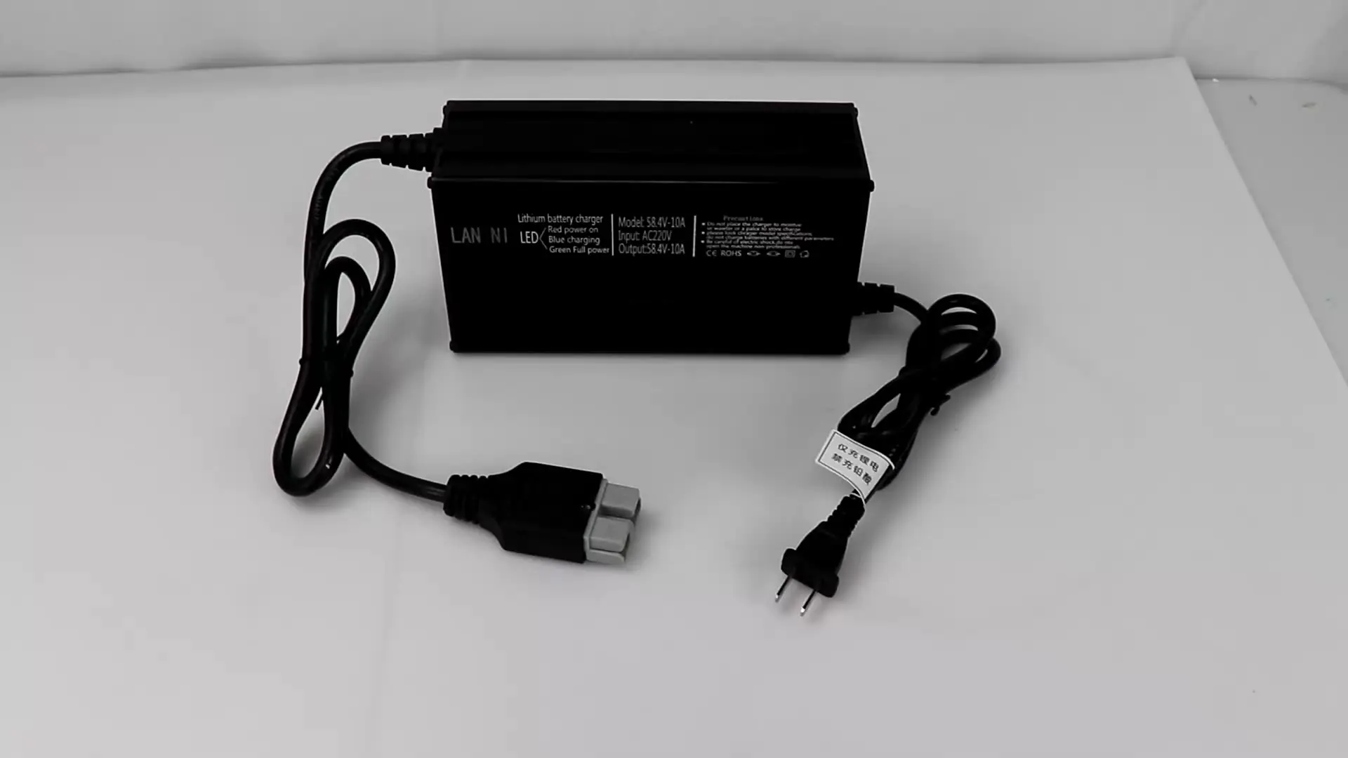 

60V15A 60vlifepo4 battery charger portable adjustable current charger