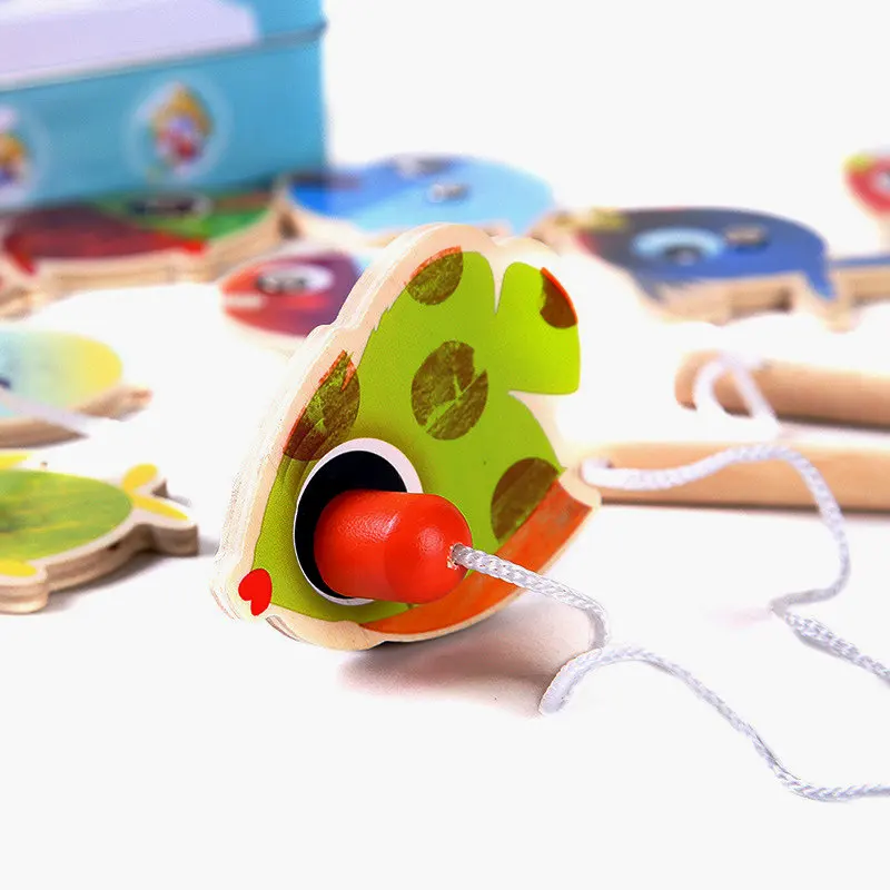 

Classic Wooden Magnetic Fishing Toys for Children 2 Fish Sticks 14PCS Fish Baby Wood Montessori Educational Fishing Game Toys